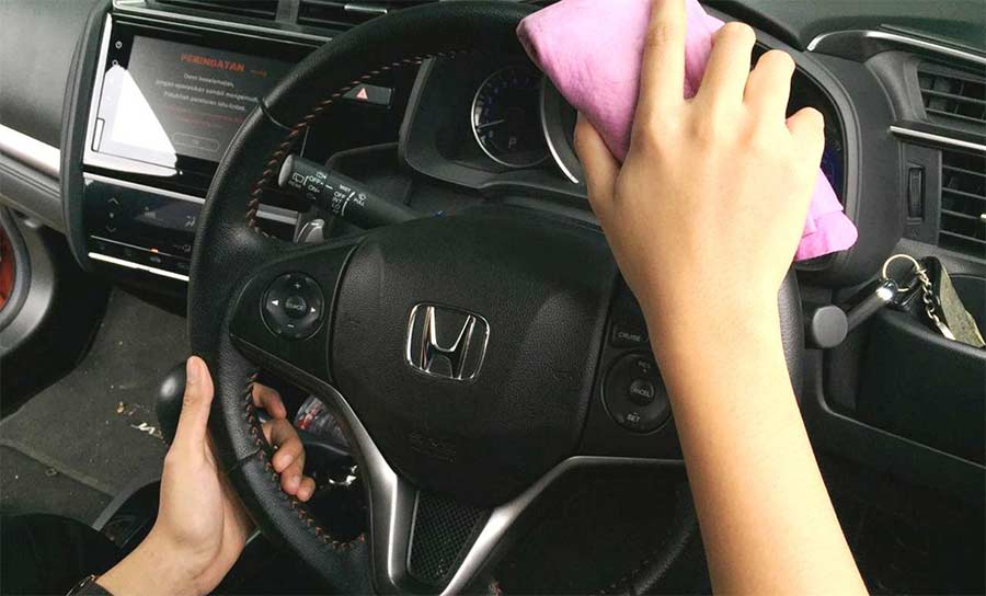 cara mengendarai Mobil Matic Honda Jazz