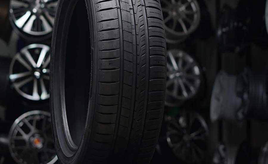 Hankook Kinergy vs Bridgestone Turanza