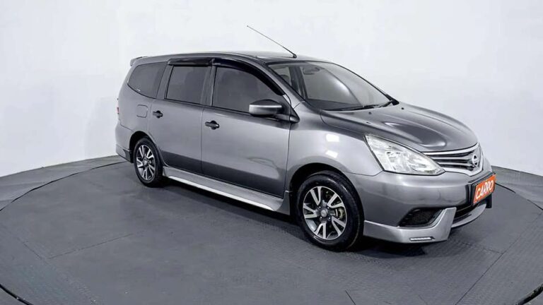 Perbedaan Grand Livina SV dan XV