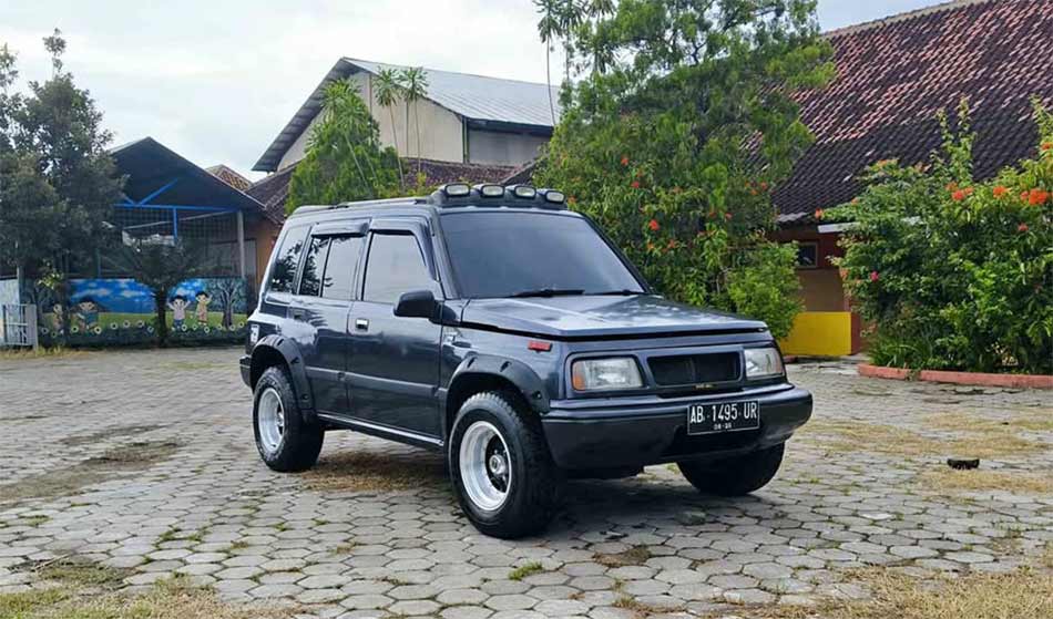 Kelebihan dan kekurangan Suzuki Sidekick
