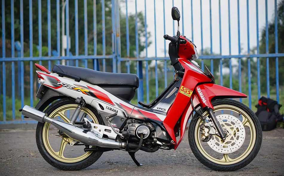 Perbedaan Fizr Full Clutch dan Sporty