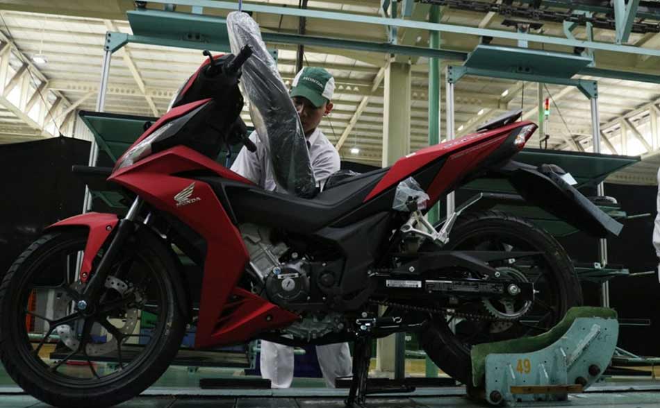 Perbedaan Supra GTR 150 Exclusive dan Sporty