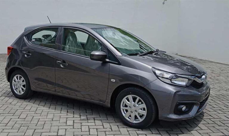 Perbedaan mobil LCGC dengan mobil biasa