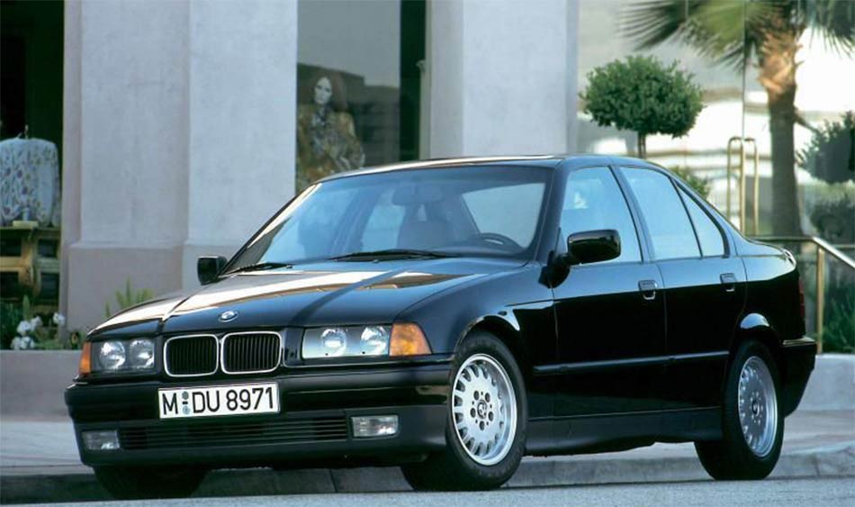 Kelebihan dan kekurangan BMW 320i 1995